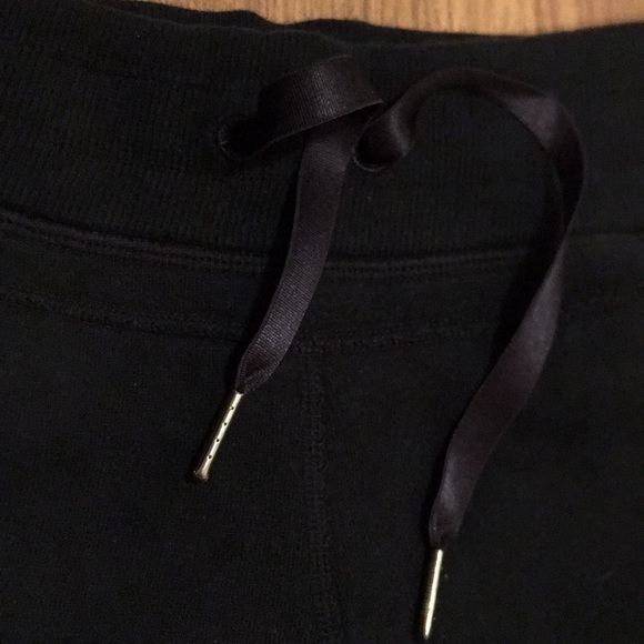 Lululemon wide leg pant 4 - Picture 5 of 7